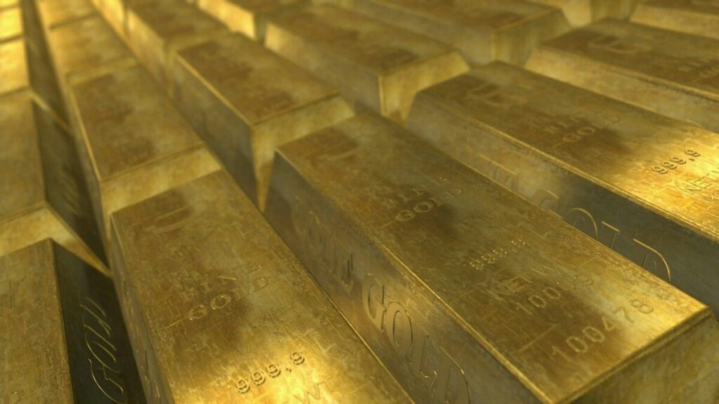Золото достигло четырехмесячного максимума после краха криптовалюты